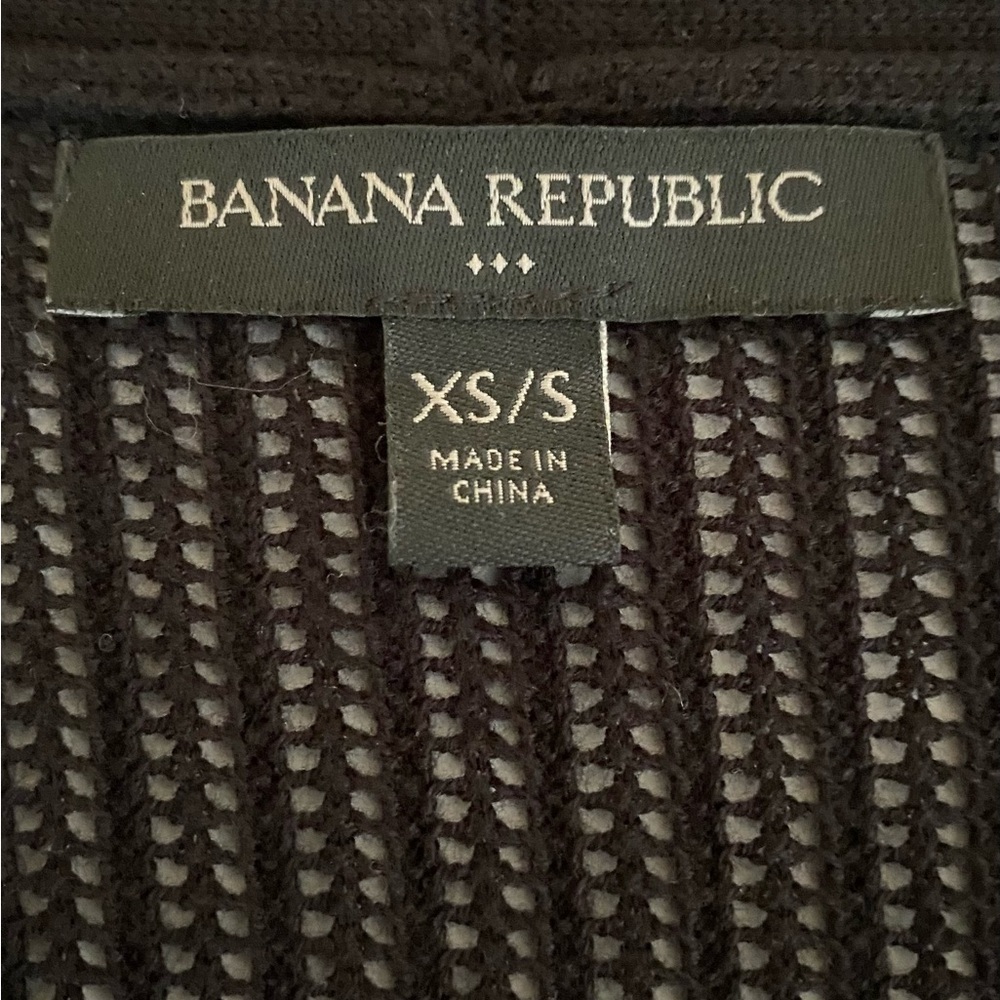 BANANA REPUBLIC Women’s XS/S Black Short Sleeve Front Pockets Cardigan Sweater - Picture 5 of 10